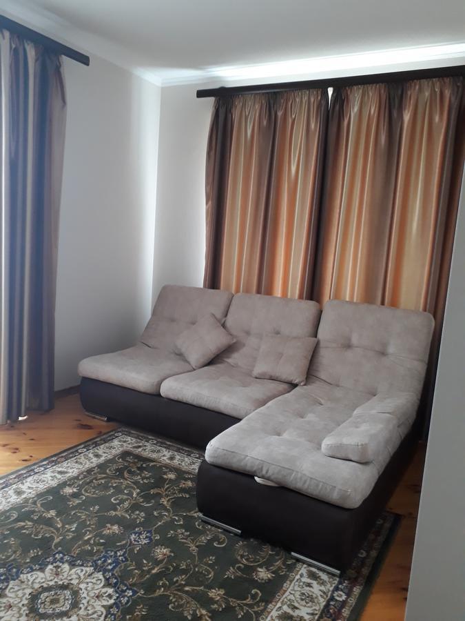 Uyut Hotel Чернихив Екстериор снимка